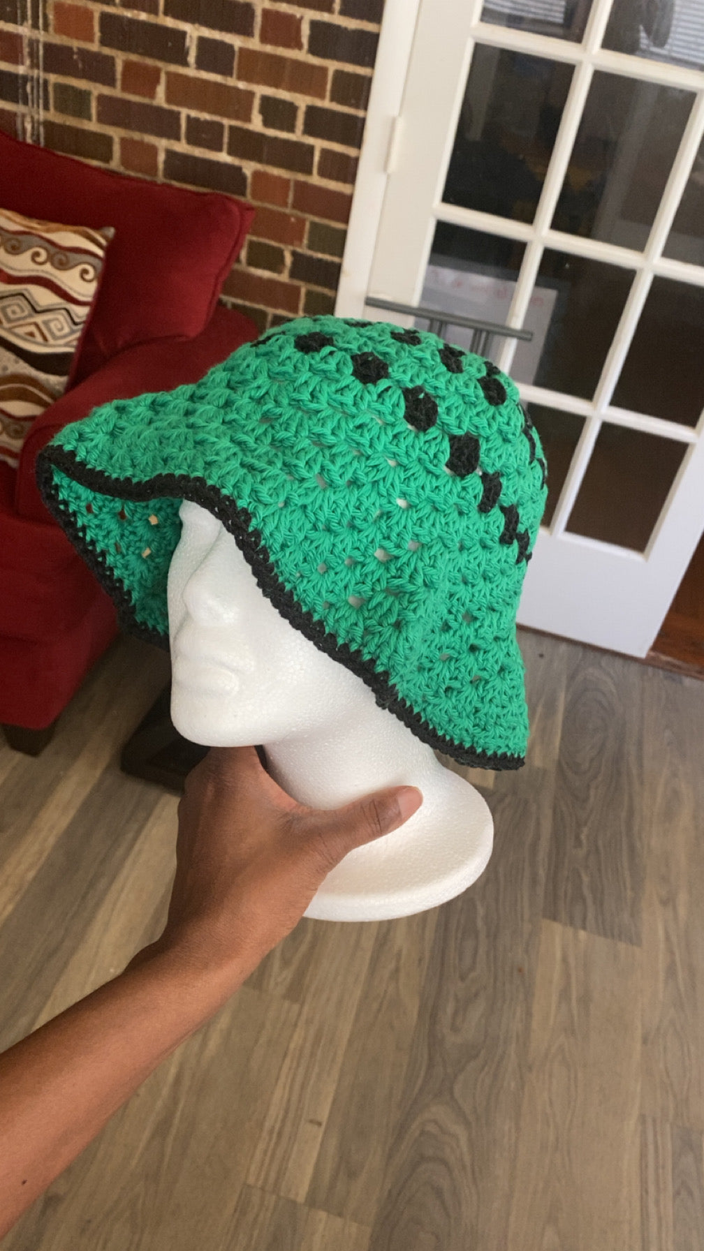 Granny Bucket Hat - Black & Green
