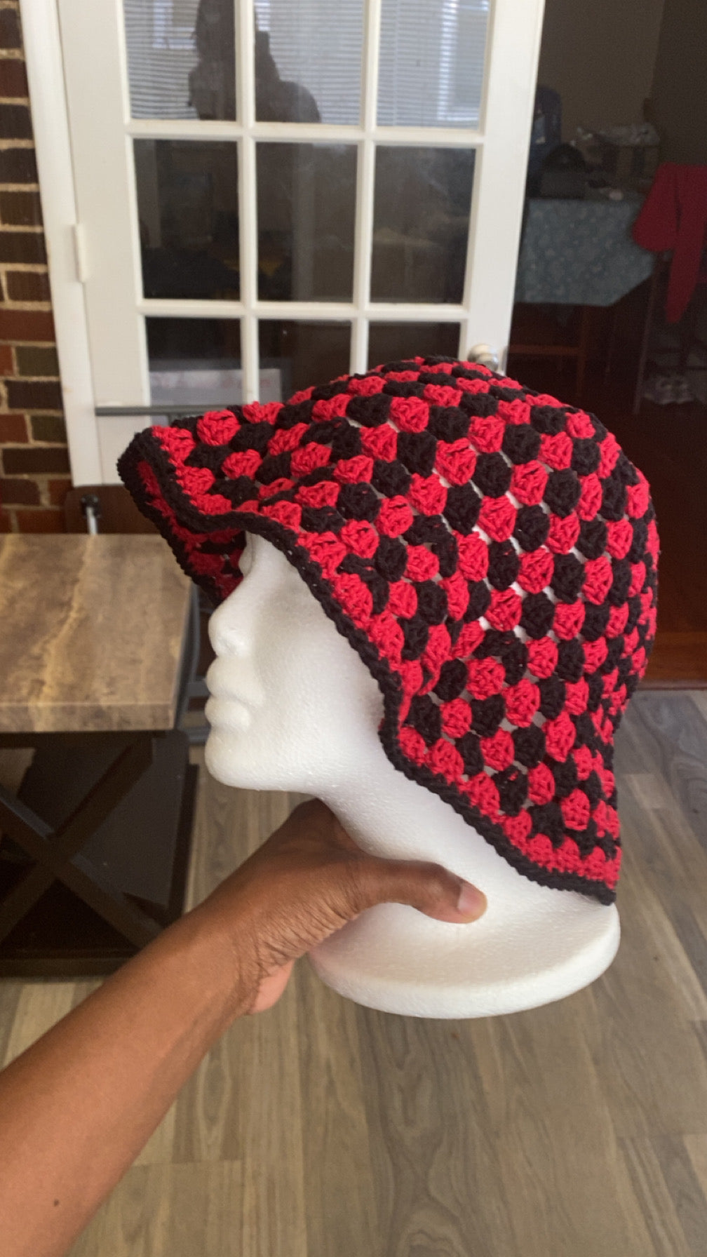 Granny Bucket Hat - Black & Red
