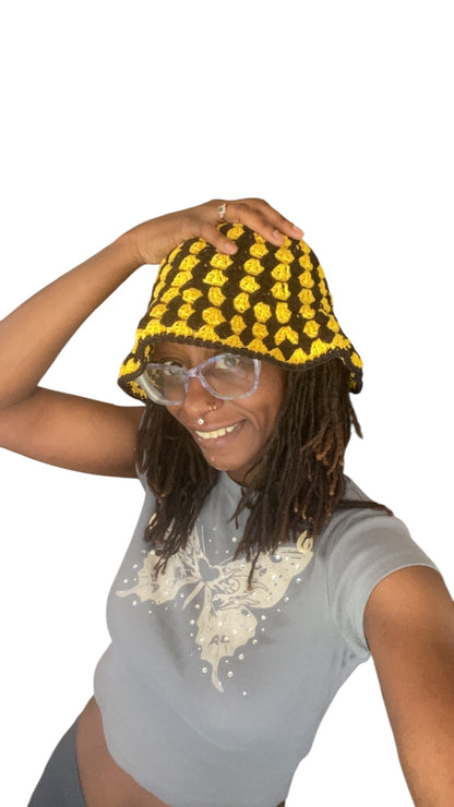 Granny Bucket Hat - Black & Yellow