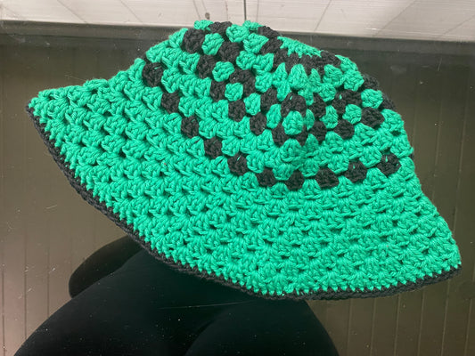 Granny Bucket Hat - Black & Green