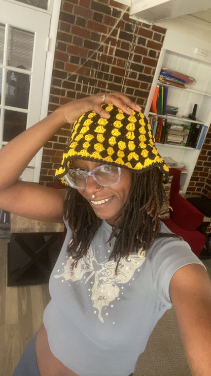 Granny Bucket Hat - Black & Yellow